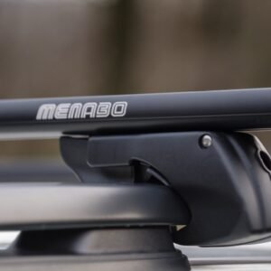 MENABO ΜΠΑΡΕΣ ΟΡΟΦΗΣ ΑΛΟΥΜΙΝΙΟΥ SHERMAN BLACK 120 cm ΣΕ ΜΑΥΡΟ ΧΡΩΜΑ ΓΙΑ Volkswagen Passat (B7) Variant 5 doors 2011>2014 ΜΕ RAISED RAILS (Παράλληλες Μπάρες με Κενό) - 2 ΤΕΜ. (12280/MB)